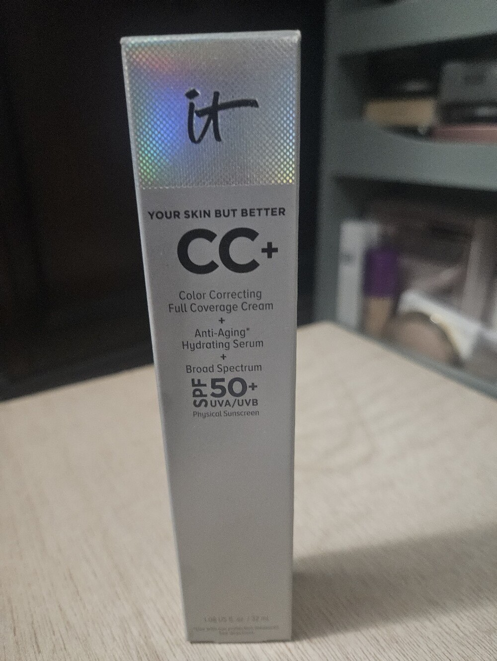 Makeup Shade Sticker - "Light" IT CC Foundation